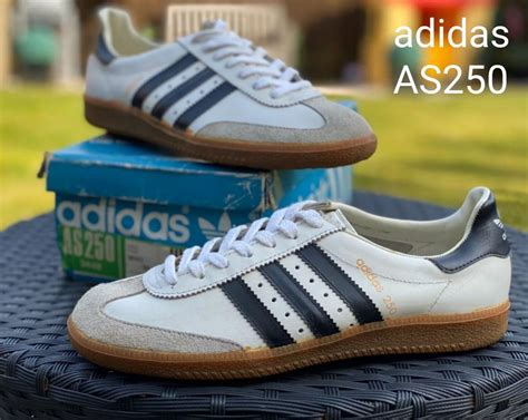 oude adidas sportschoenen|old fashioned Adidas shoes.